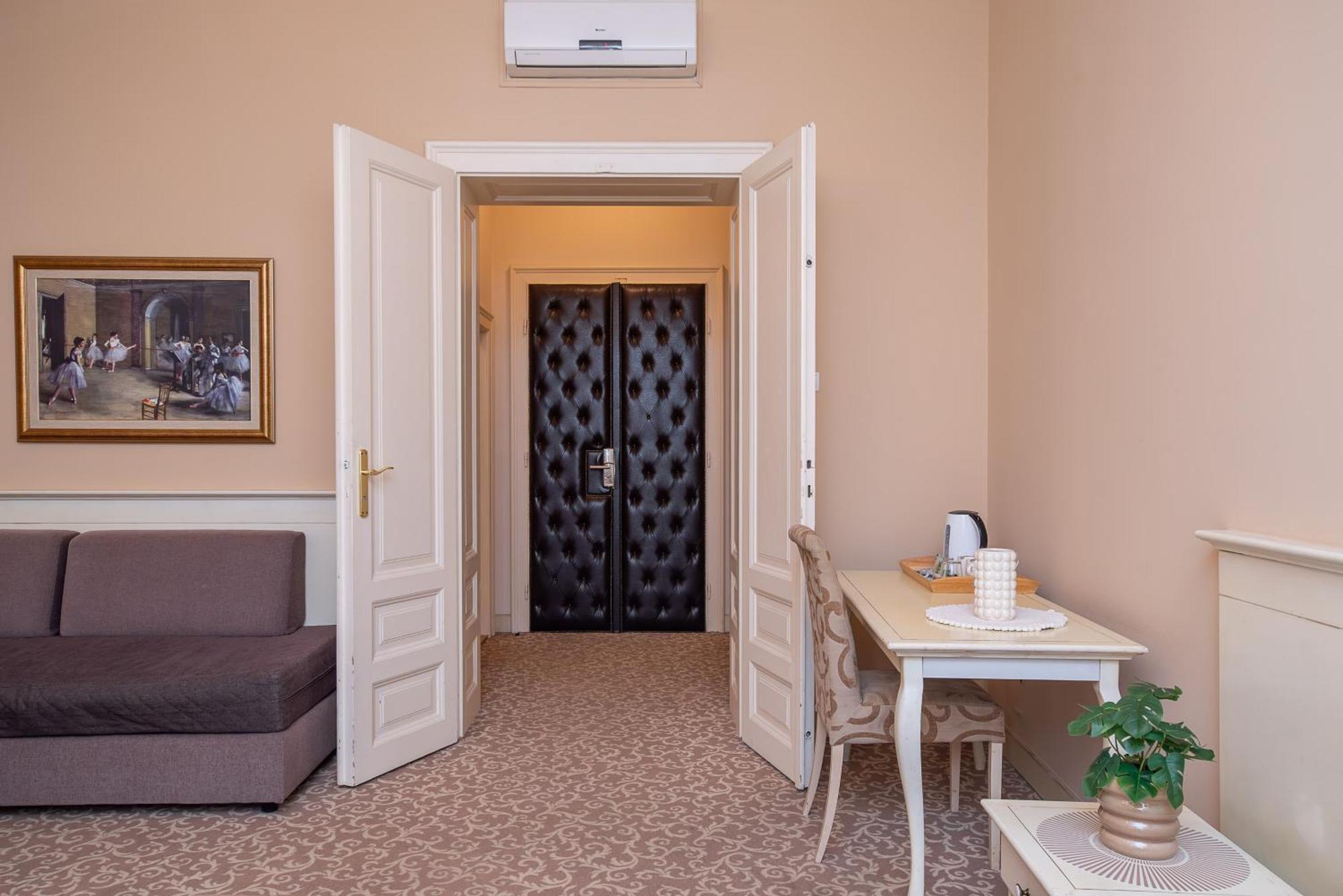 Апартаменты Top Central Rooms