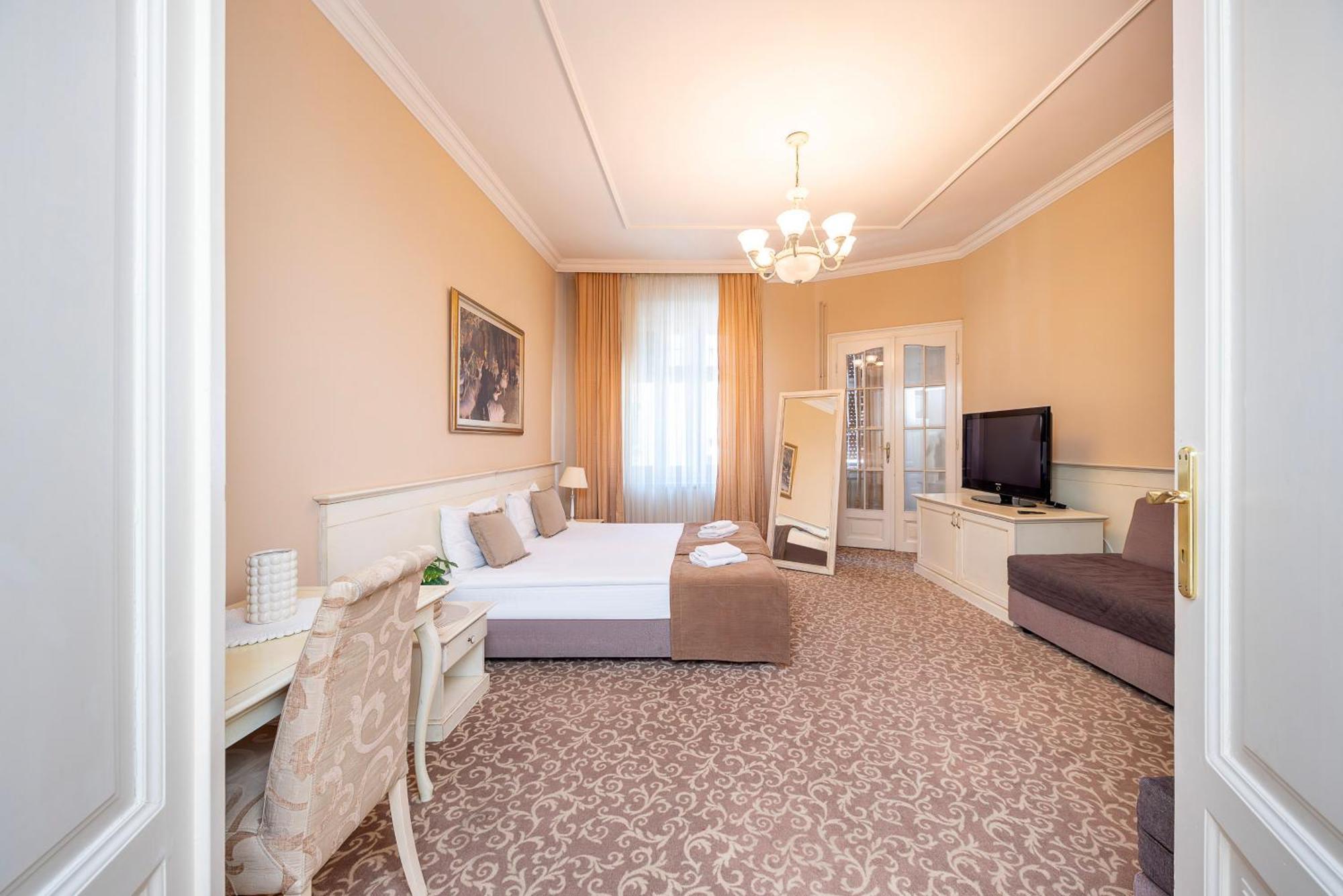 Top Central Rooms Lägenhet *